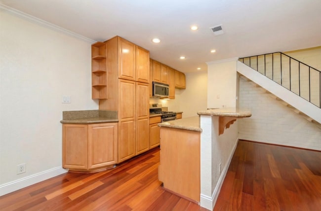Photo - Pleasanton 2BD Townhouse w/ Granite Kitchen, Plank Floors, Community Amenities & Top Schools