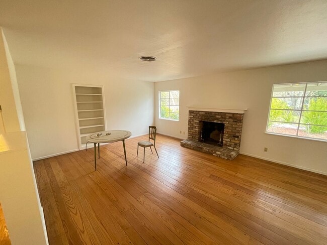 Photo - 3 Bed 2 Bath Single Family Home In Danville