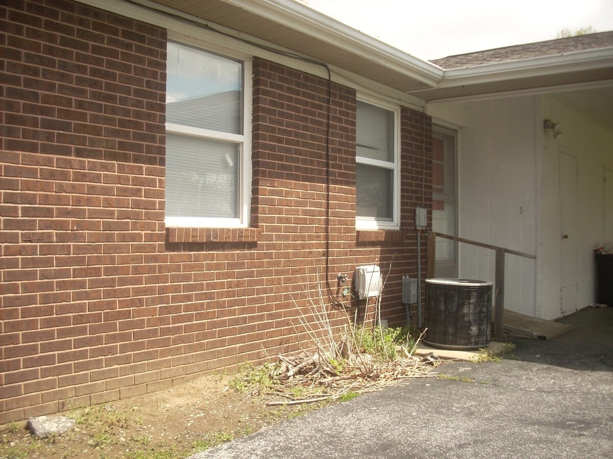 Photo - 2406 Antiquity Ln