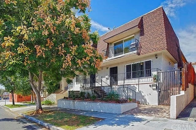 Building Photo - 429 E Providencia Ave Unit F