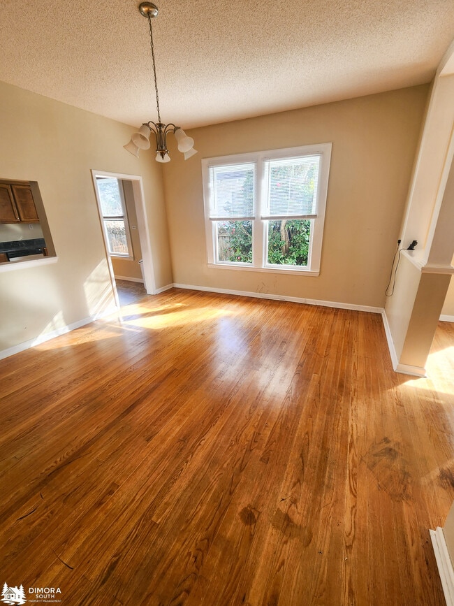 Photo - 501 S Presley St