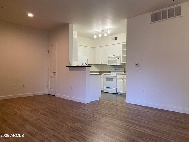 1701 E Colter St Unit 349