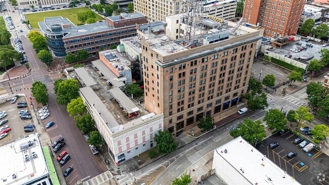 Building Photo - 915 Franklin St Unit 6E Rental