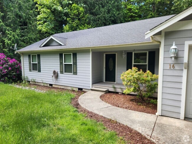 Building Photo - 16 Rocky Ridge Dr Rental