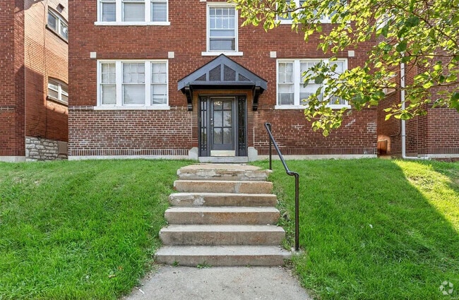 Building Photo - 3246 S Compton Ave Rental