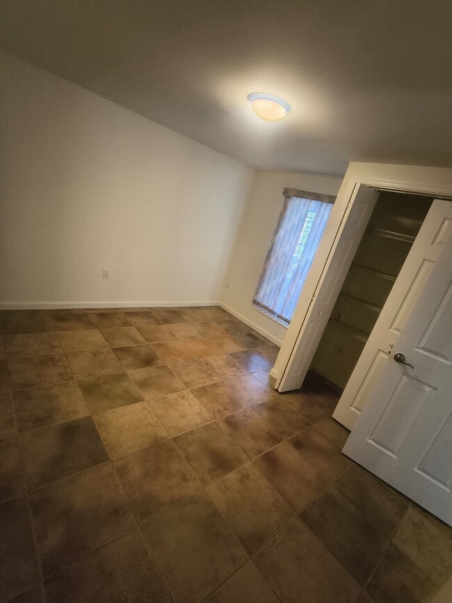 Photo - For Rent – Basement ONLY Apartment - ALL UTILIES INCLUDED