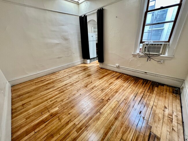 Photo - 419 State St Unidad 4