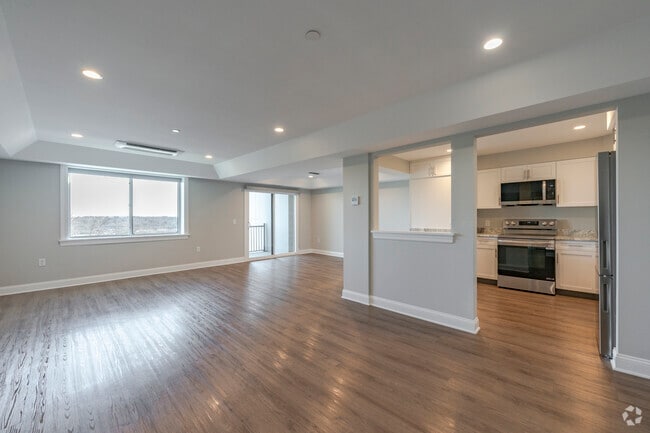 925 at North - 2 BD 2 BA