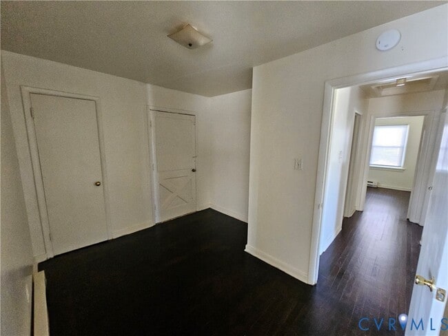 Photo - 2009 Selden St