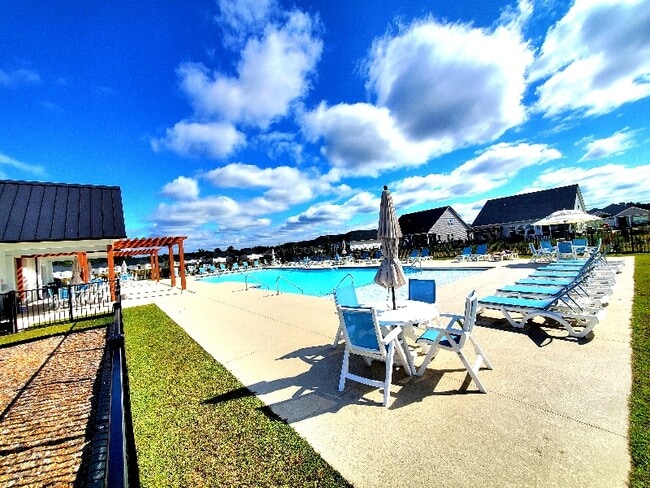 Photo - 1542 Regal Fern Wy