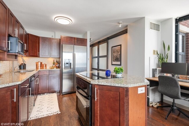 Photo - Lakeview with amazing Lake View 1bed/1bath is available for rent now!