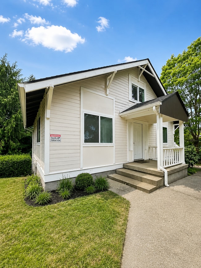 Building Photo - Fully Remodeled 4-Bedroom, 3-Bath Home with Garage and Private Fenced Yard – North Seattle