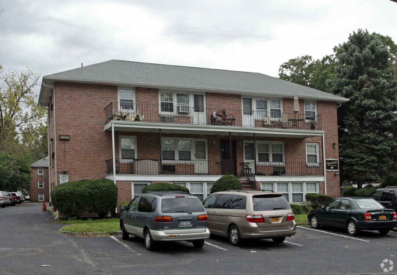 Photo - Raymond Castle