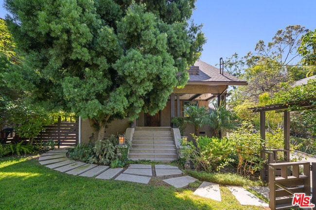 Photo - 1650 Maltman Ave