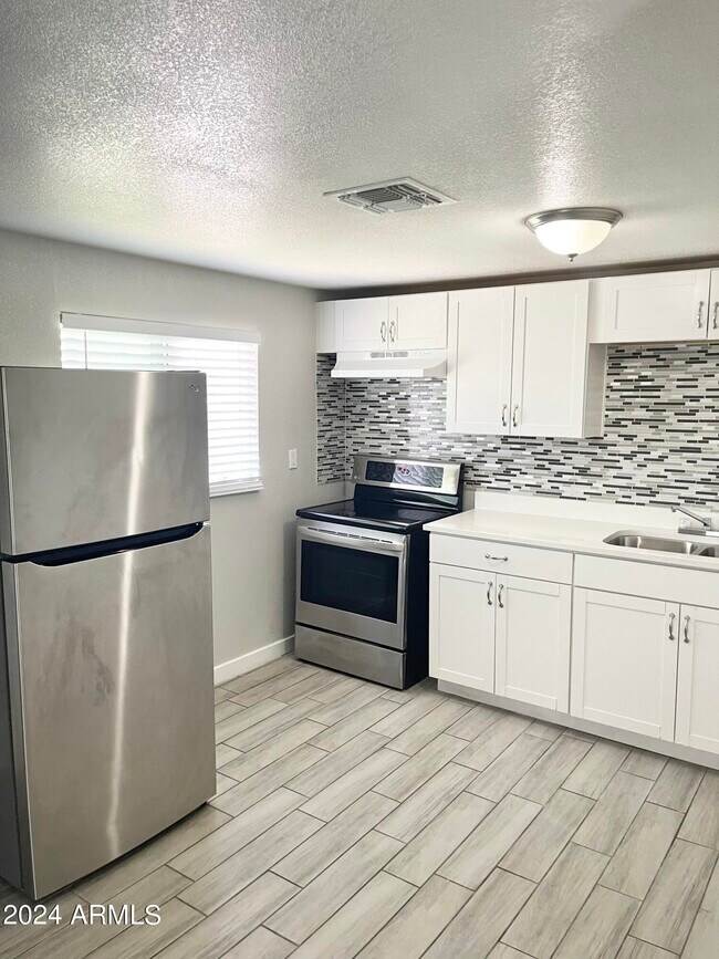 Photo - 5123 N 17th Ave