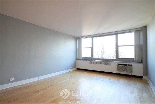 Photo - 555 W Cornelia Ave Unidad 609