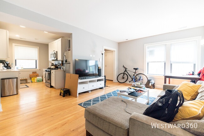 Photo - 2032 W Berwyn Ave Unit 3