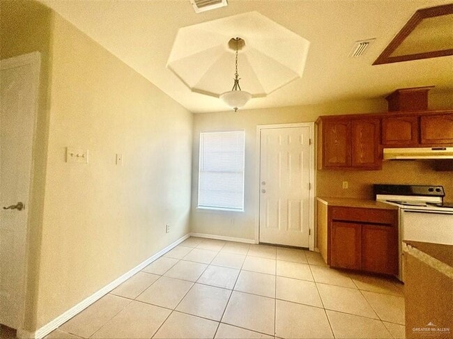 Photo - 8 Kumquat St Unit B