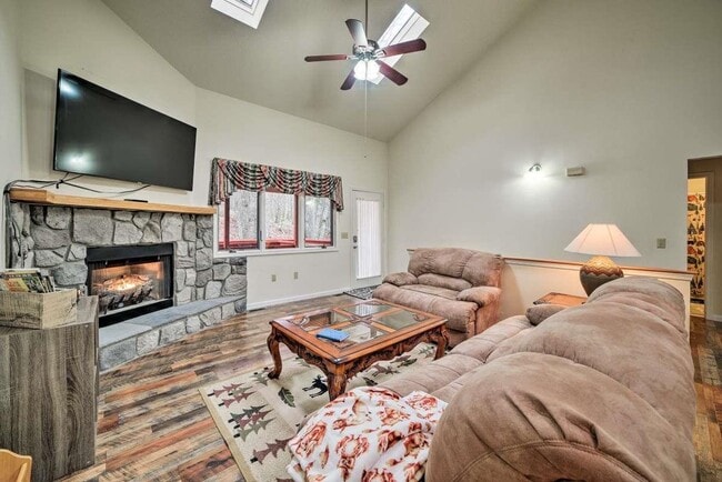 Photo - 4451 Palmer Rd
