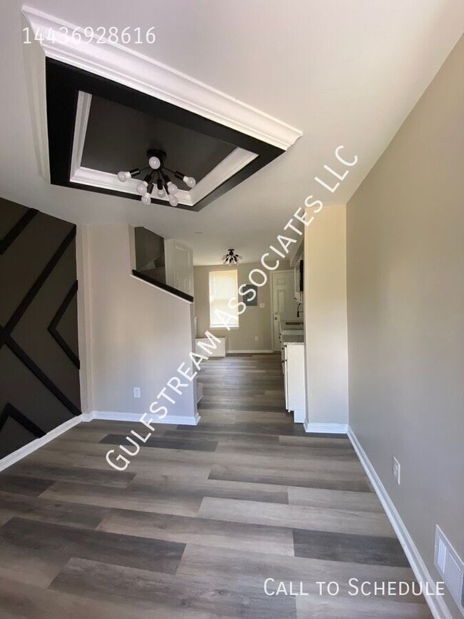 Photo - 1725 Lemmon St