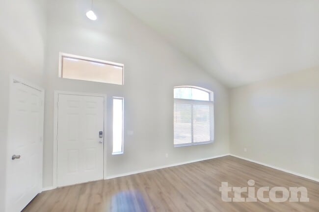 Photo - 16191 N 157th Dr