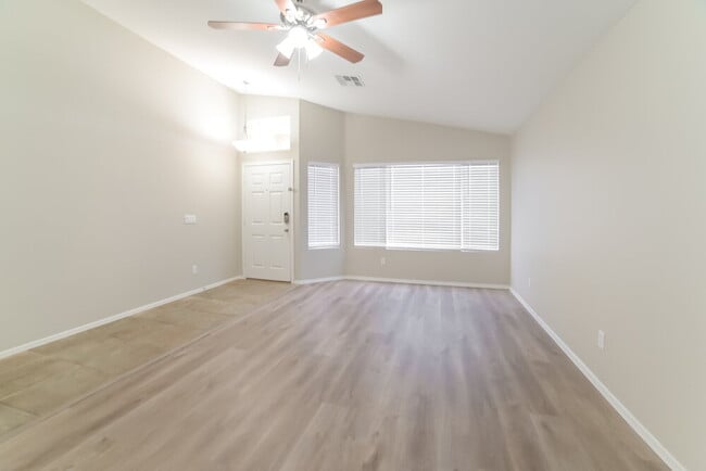 Photo - 8228 W Behrend Dr