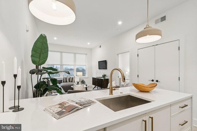 Photo - 30 W Allens Ln Unit 219