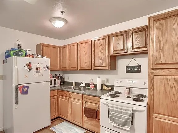 Photo - 214 S Main St Unit B