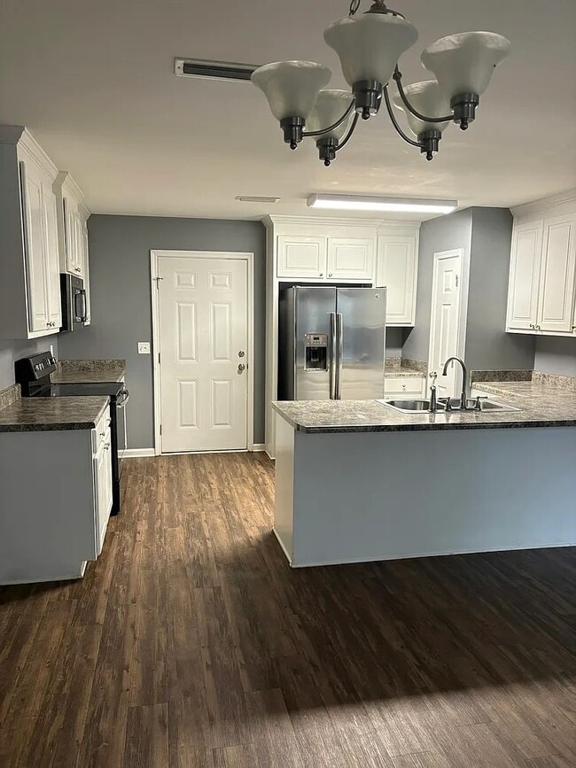 Photo - 2328 Middleton Rd