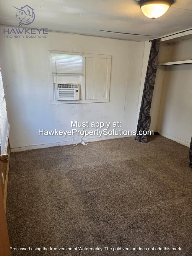 3315 E Main St