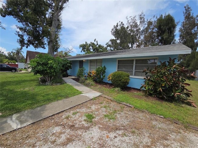 Building Photo - 4136 S Lockwood Ridge Rd