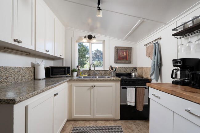 Photo - 272 W Carmel Valley Rd Unit A