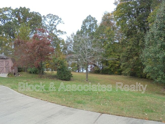 Photo - 2314 Dover Pl