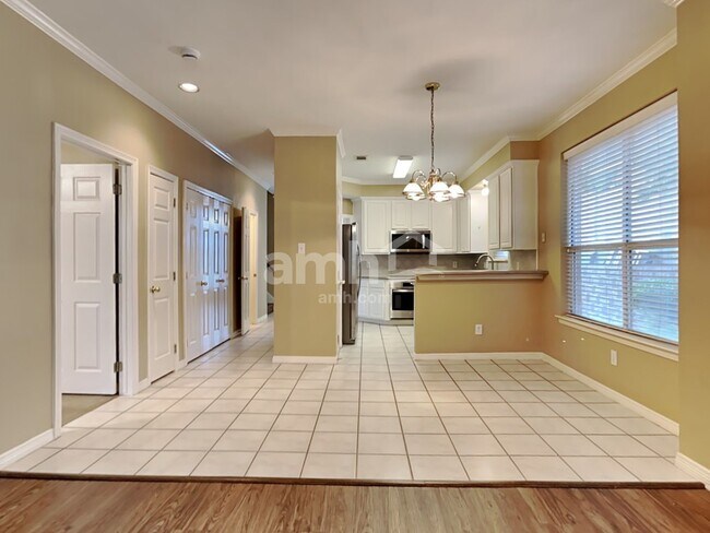 Photo - 310 Victory Ln