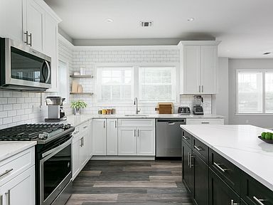 Photo - Gail Grace Estates at Copiague