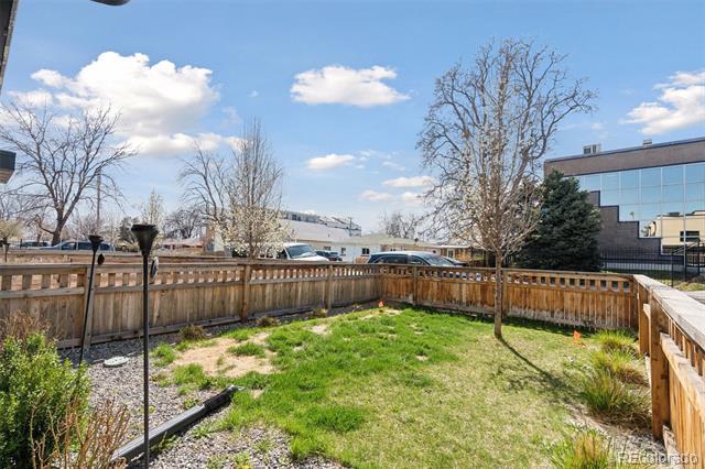 Photo - 1386 Zenobia St