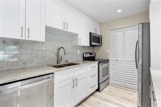 Photo - 230 Lakeview Dr Unidad 106