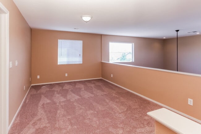 Photo - 4034 Warren Rock St