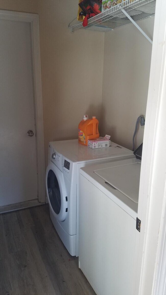 Photo - 38 Edgewood Rd Unit 38
