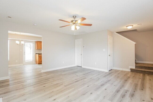 Photo - 4834 Hopewood Ln