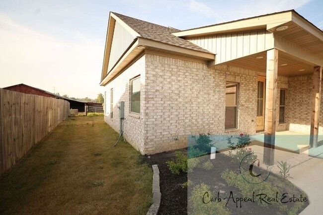 Photo - Luxury, new construction 3 bed, 2 bath home includes washer and dryer - Brookland!!