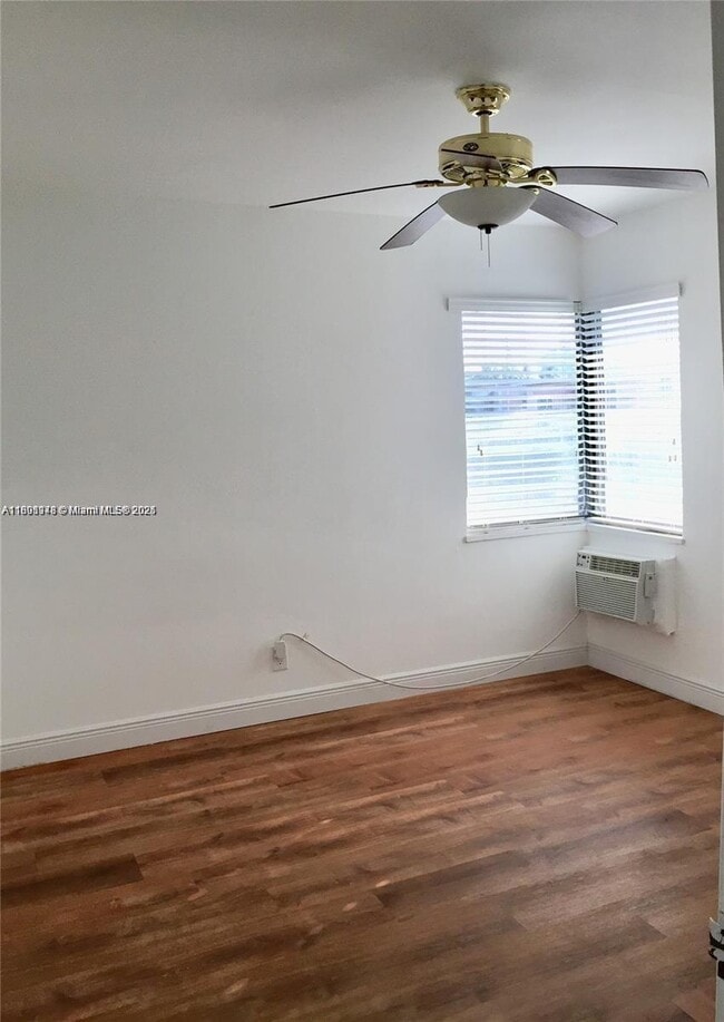Photo - 545 74th St Unit 8