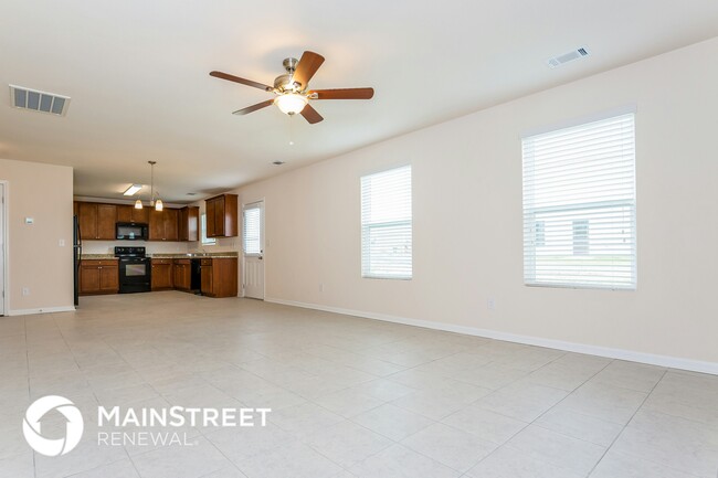 Photo - 2520 Queen Bee Dr
