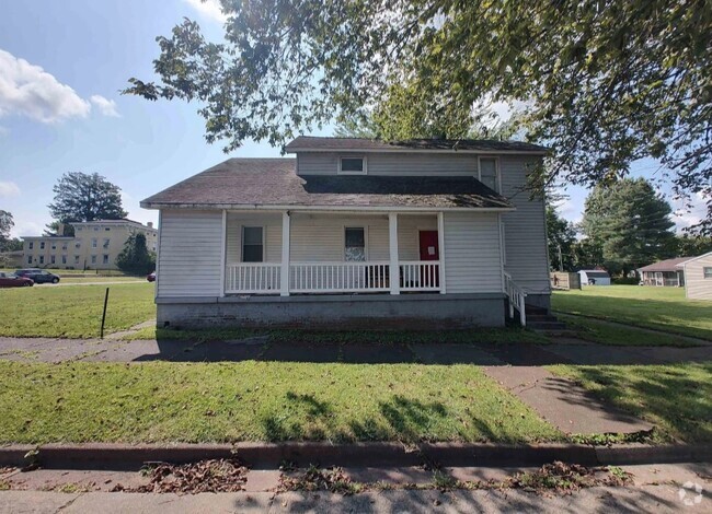 Building Photo - 418 Buckhorn St Unit front Rental