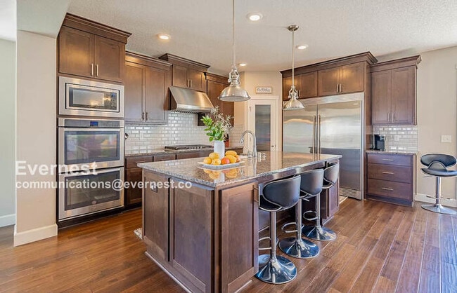 Photo - 5 Bed, 4 Bath / Section 8 Accepted / Available now!