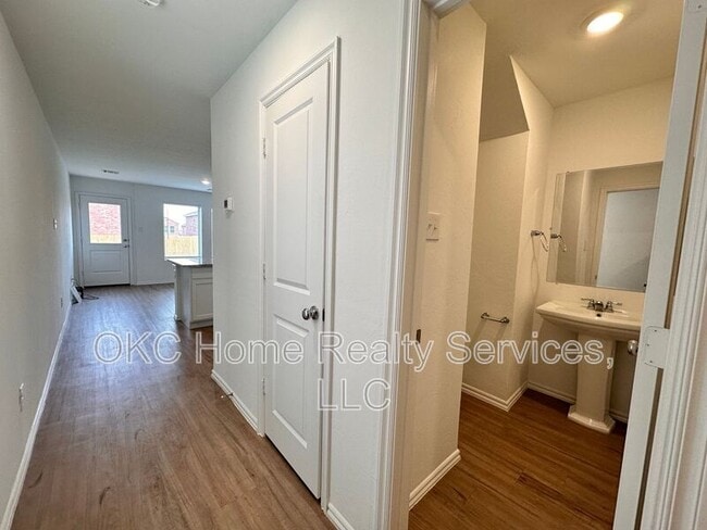 Photo - 3307 NW 148th St