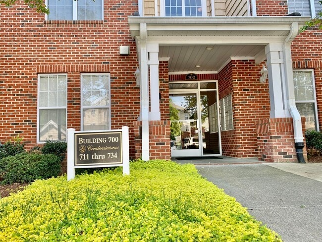 Photo - 2 Bedroom, 2 Bathroom Condo in Chapel Hill