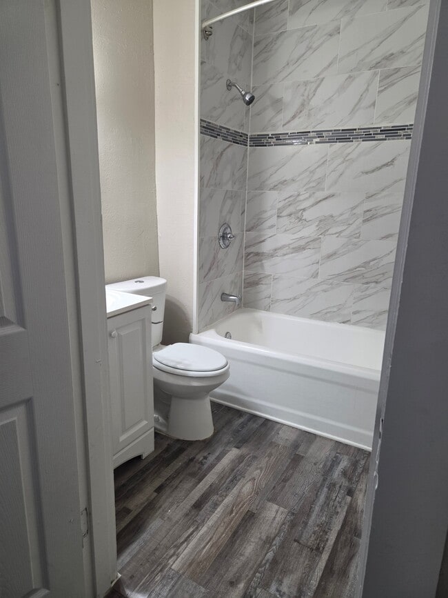 Photo - 301-311 W Leuda St Unit 301 I
