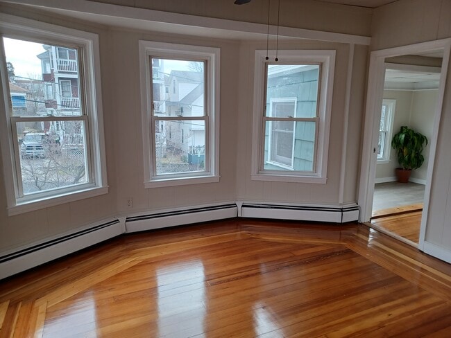 Photo - 22 Chestnut St