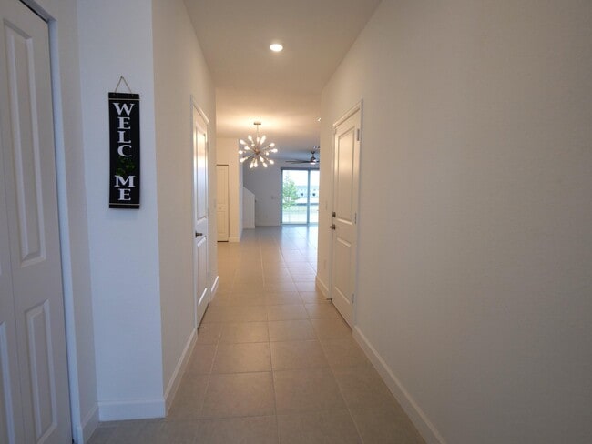 Photo - 206 SE Woodbark St